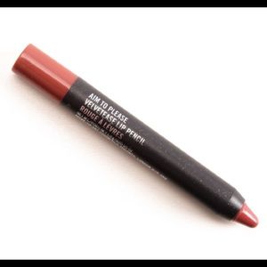 MAC Velvetease Lip Pencil - Aim to Please